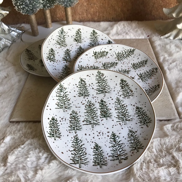Potter Christmas Gold Speckle Asymmetrical Plates